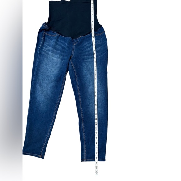 1822 Maternity Jeggings - Picture 2 of 6